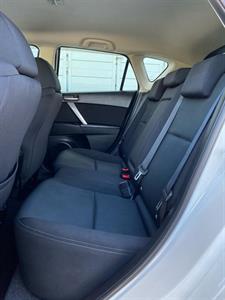 2011 Mazda Axela - Thumbnail