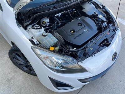 2011 Mazda Axela - Thumbnail