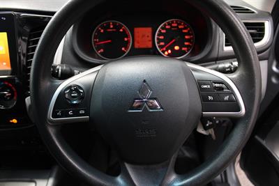 2019 Mitsubishi Triton - Thumbnail