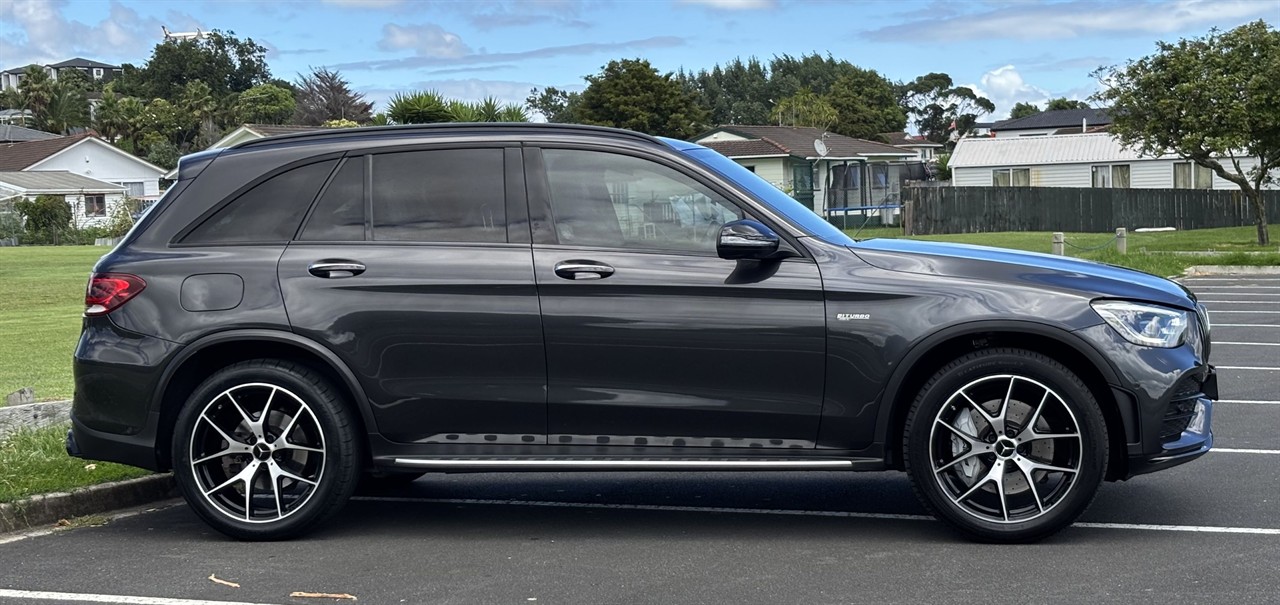 2021 Mercedes-Benz GLC 43