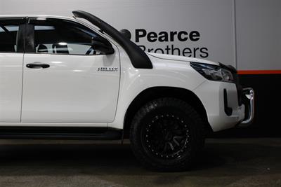 2021 Toyota Hilux - Thumbnail