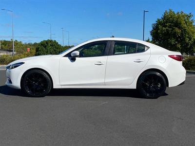 2019 Mazda Mazda3 - Thumbnail