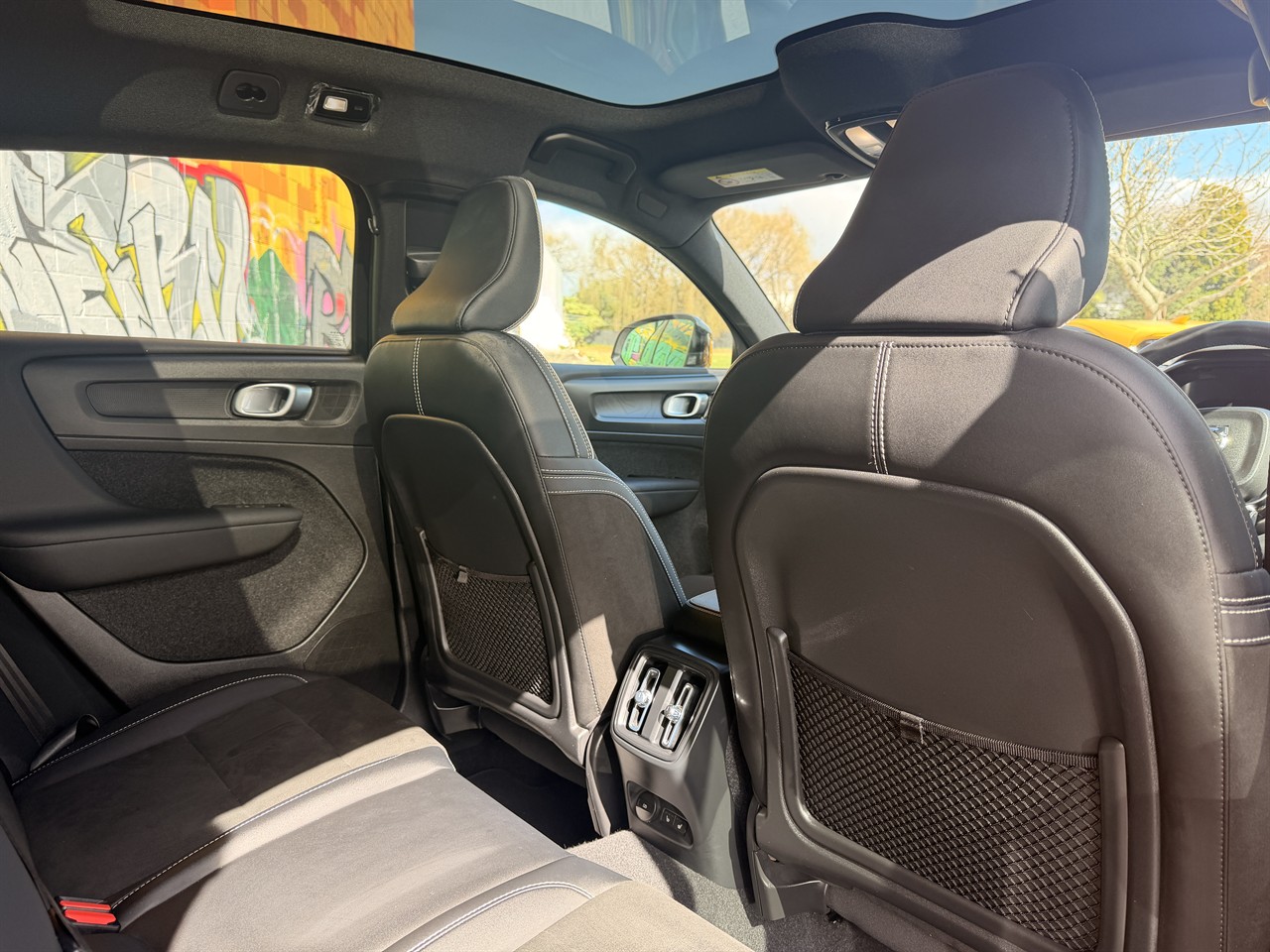 2022 Volvo C40