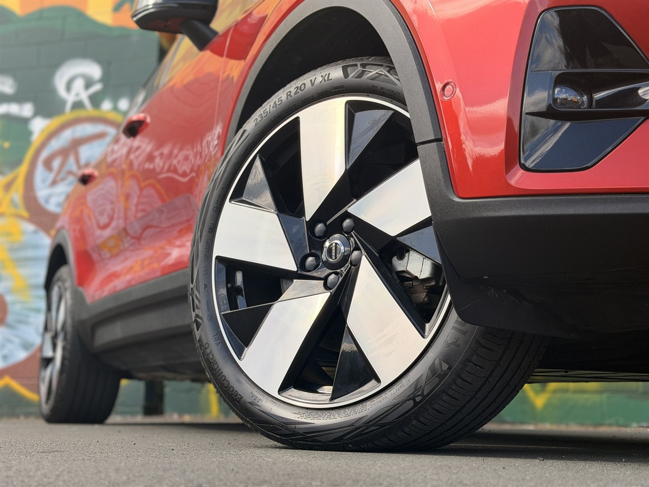 2022 Volvo C40