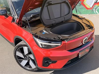 2022 Volvo C40 - Thumbnail
