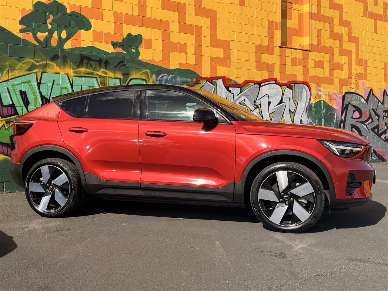 2022 Volvo C40