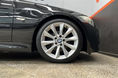 2009 BMW 325I - Thumbnail