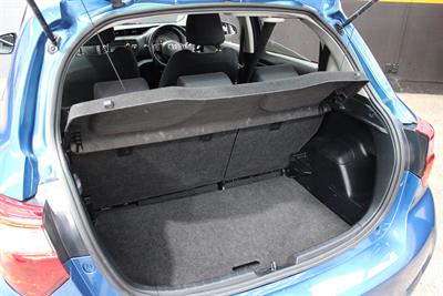 2017 Toyota YARIS - Thumbnail