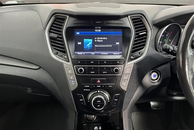 2015 Hyundai Santa Fe - Thumbnail