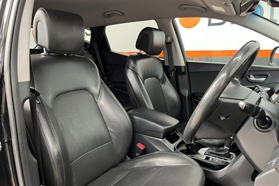 2015 Hyundai Santa Fe - Thumbnail