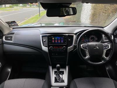 2020 Mitsubishi Triton - Thumbnail