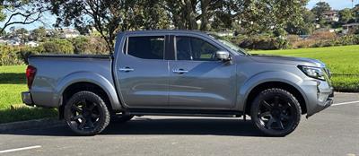 2021 Nissan Navara - Thumbnail