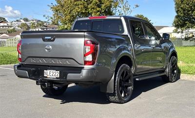 2021 Nissan Navara - Thumbnail