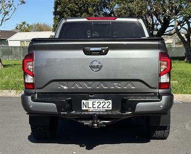2021 Nissan Navara - Thumbnail