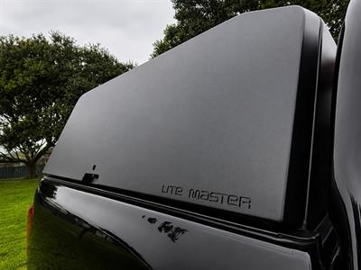 2024 Nissan Navara - Thumbnail