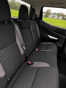 2024 Nissan Navara - Thumbnail
