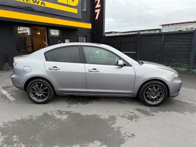 2006 Mazda Axela - Thumbnail