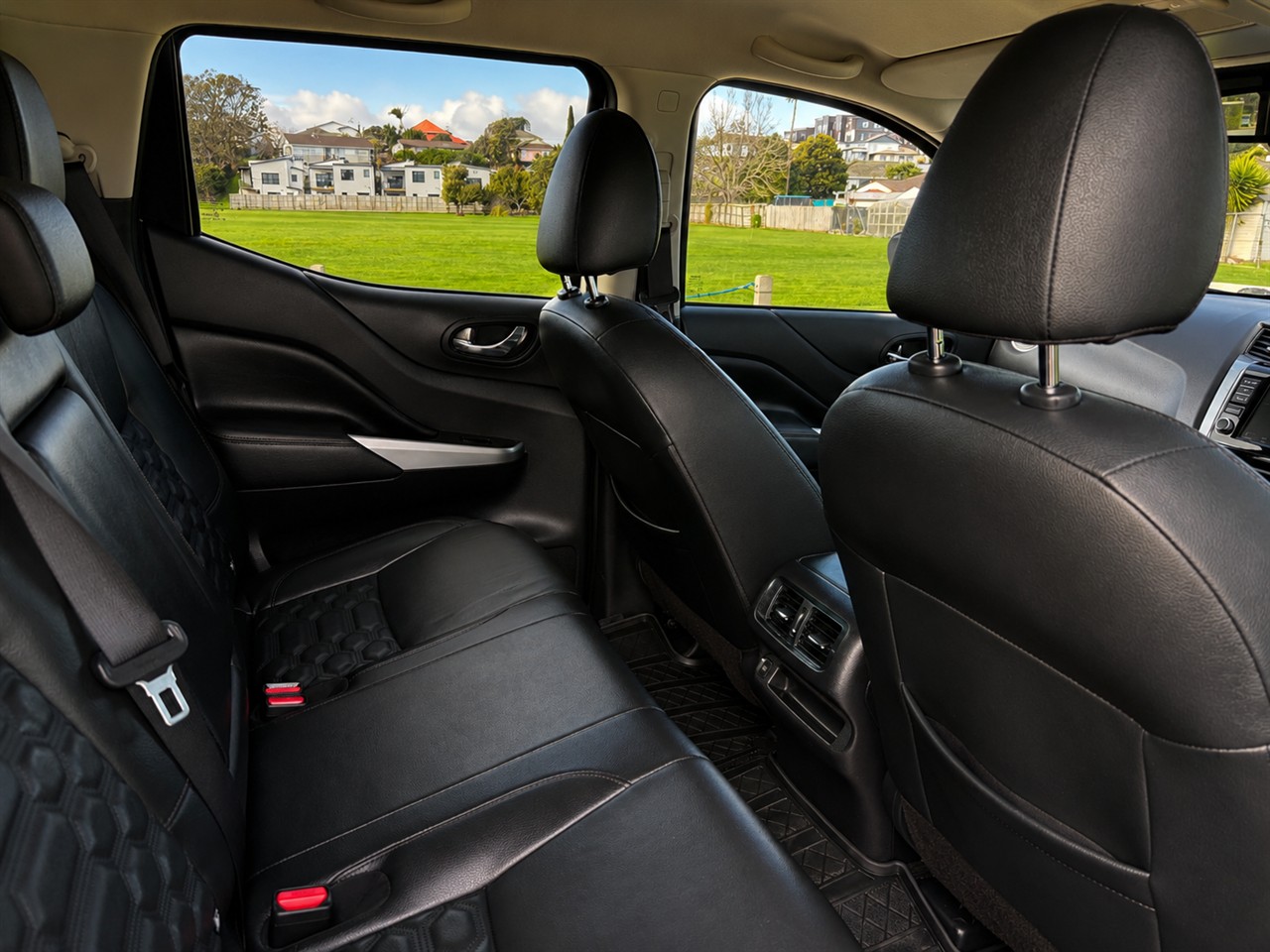 2022 Nissan Navara