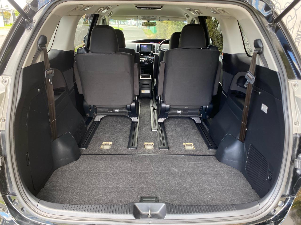 2015 Toyota Estima