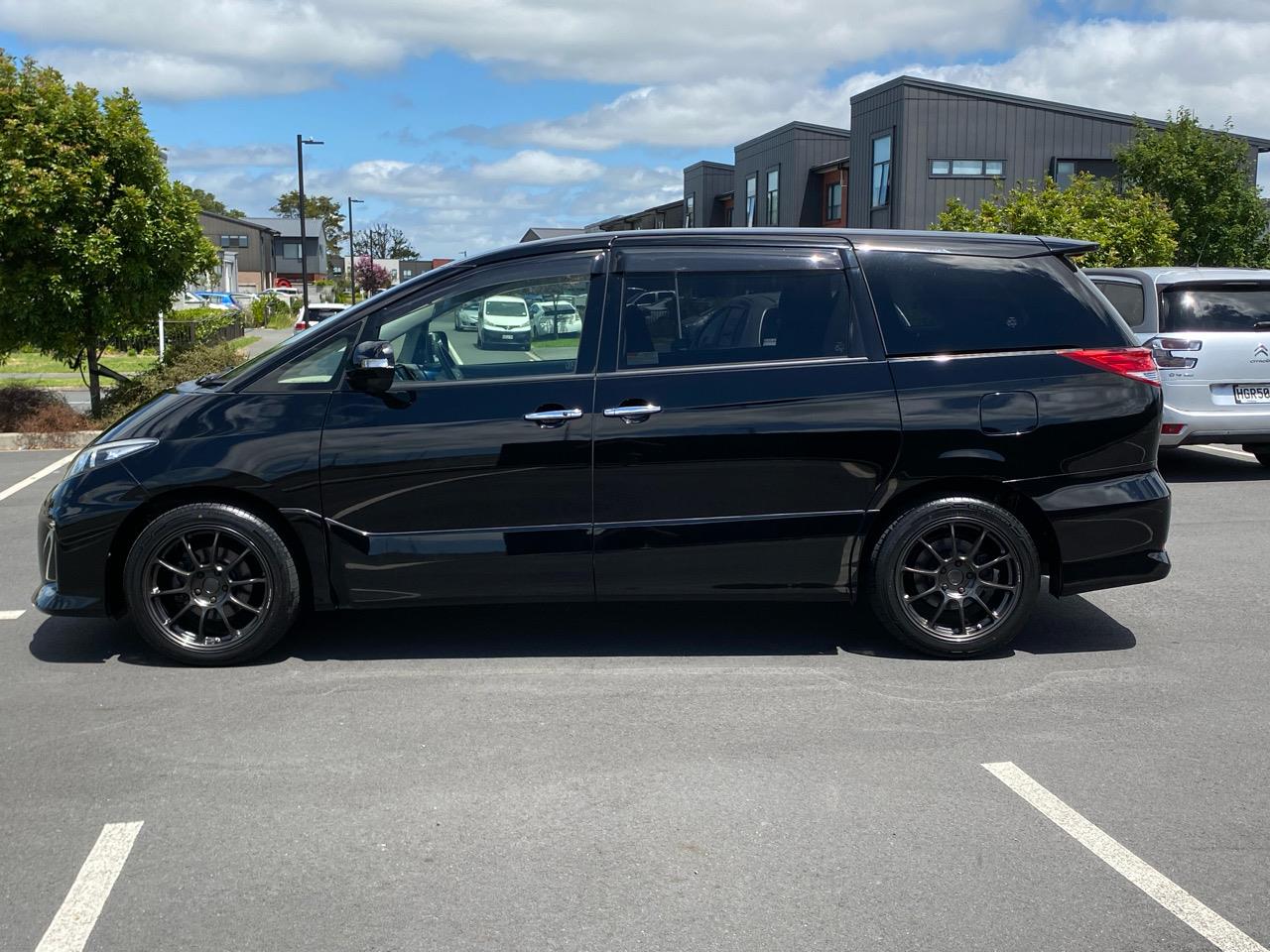 2015 Toyota Estima