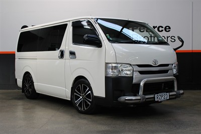 2014 Toyota Hiace - Thumbnail