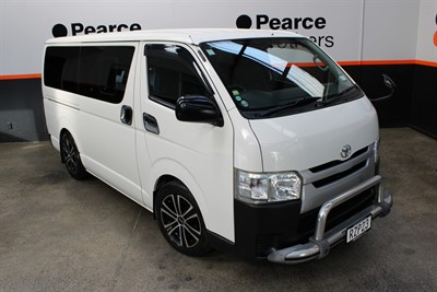2014 Toyota Hiace - Thumbnail