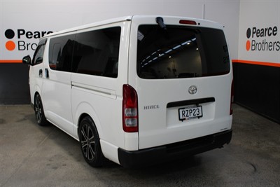 2014 Toyota Hiace - Thumbnail