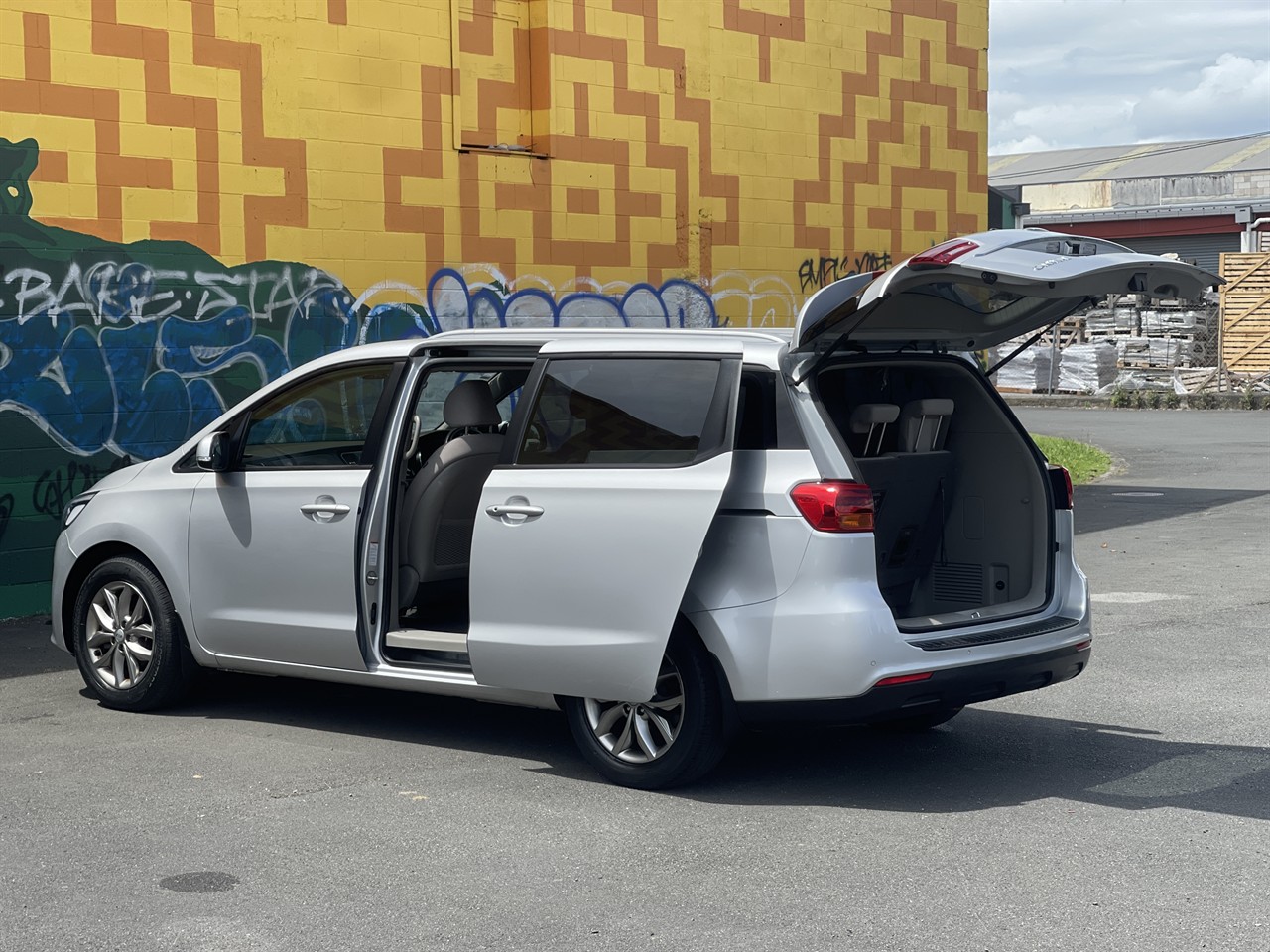 2020 Kia Carnival