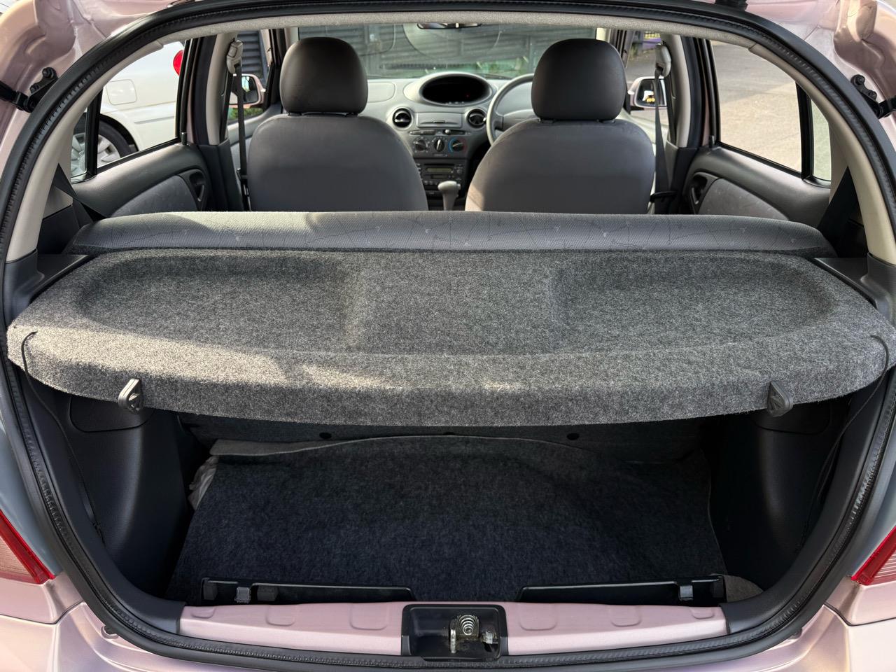 2000 Toyota Vitz