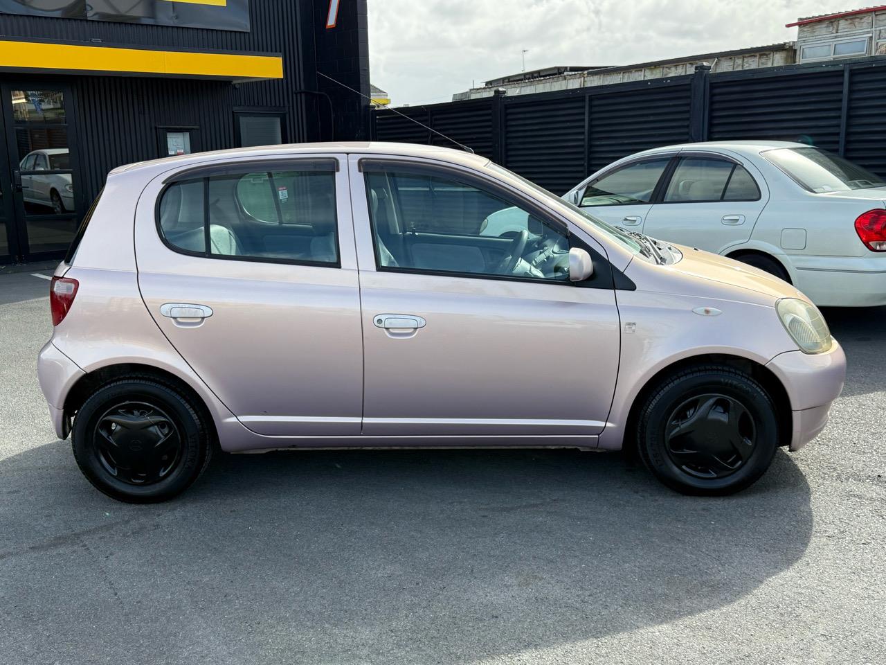2000 Toyota Vitz