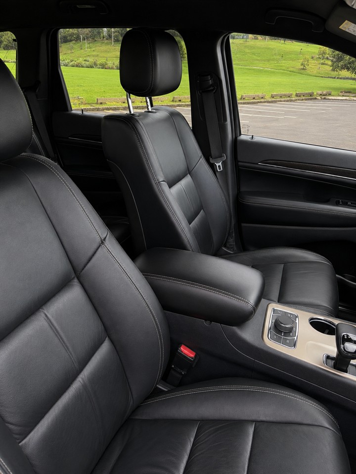 2015 Jeep GRAND CHEROKEE