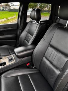 2015 Jeep GRAND CHEROKEE - Thumbnail
