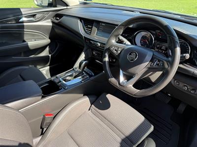 2019 Holden Commodore - Thumbnail