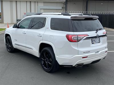 2018 Holden Acadia - Thumbnail