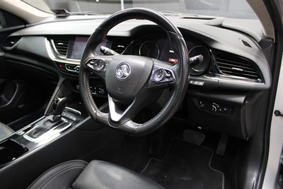 2019 Holden Commodore - Thumbnail