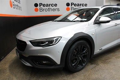 2019 Holden Commodore - Thumbnail