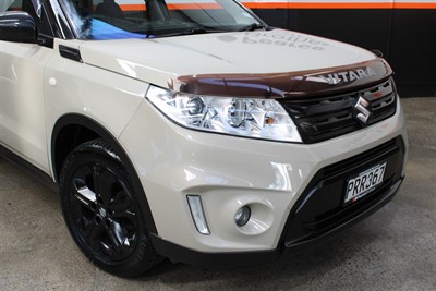 2015 Suzuki Vitara - Thumbnail