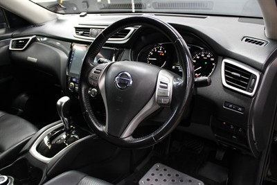 2015 Nissan X-Trail - Thumbnail