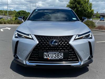 2021 Lexus UX 200 - Thumbnail