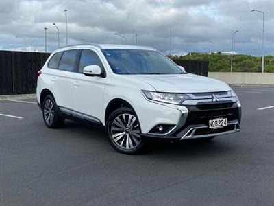 2021 Mitsubishi Outlander - Image Coming Soon