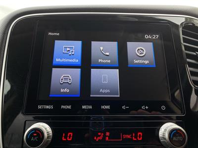 2021 Mitsubishi Outlander - Thumbnail