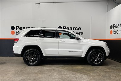 2016 Jeep Grand Cherokee - Thumbnail