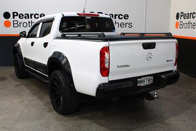 2019 Mercedes-Benz X-Class - Thumbnail