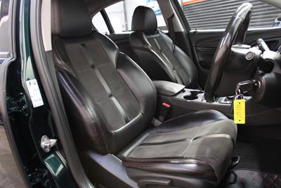 2015 Holden COMMODORE - Thumbnail