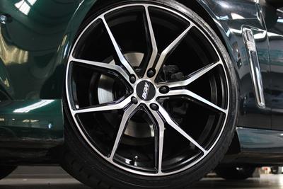 2015 Holden COMMODORE - Thumbnail