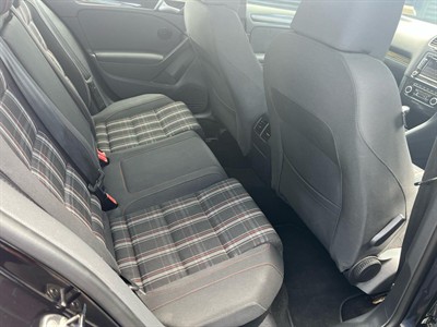 2012 Volkswagen GOLF - Thumbnail