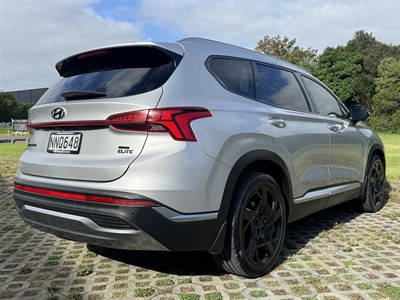 2021 Hyundai SANTA FE - Thumbnail