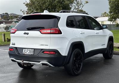 2015 Jeep Cherokee - Thumbnail