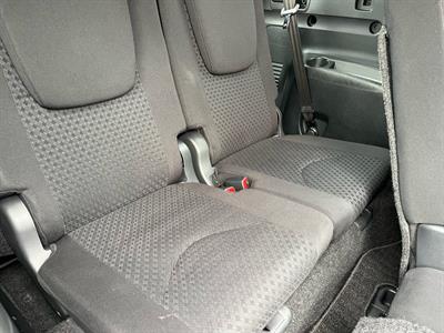 2010 Toyota Vanguard - Thumbnail