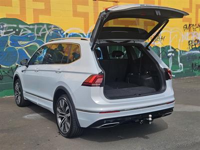 2019 Volkswagen Tiguan - Thumbnail